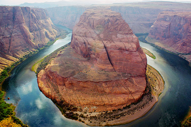 Horseshoe Bend, southwestern river canyon