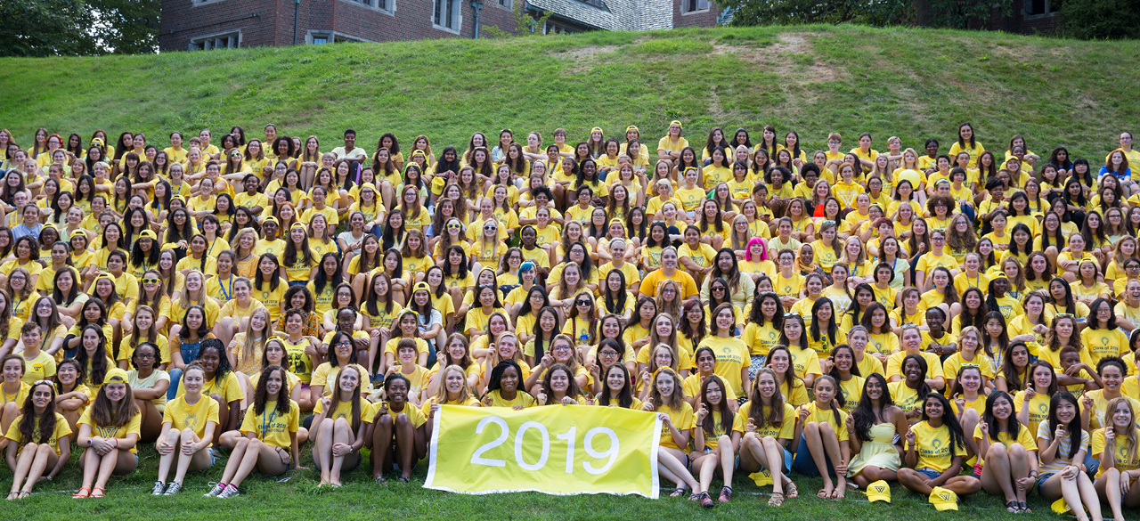 group photo of the Wellesley class of 2019