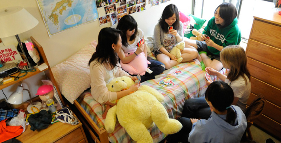 Wellesley students in dorm room