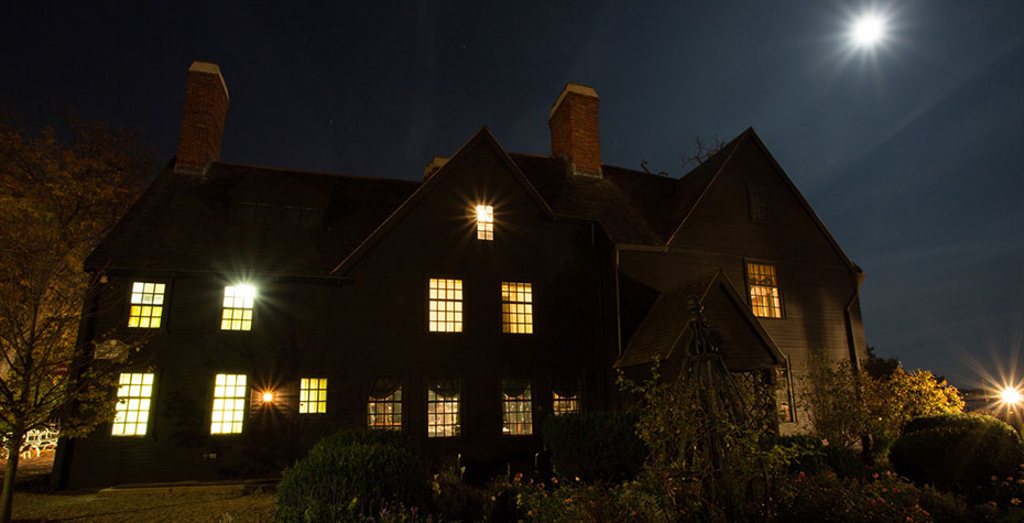 House of 7 Gables at night, photo Jared Charney