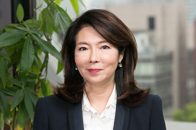 Kumi Sato '81