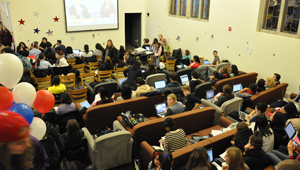 Students pack Knapp Atrium on Election Night 2012