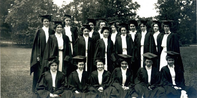 1911 Beebe Hall Seniors 