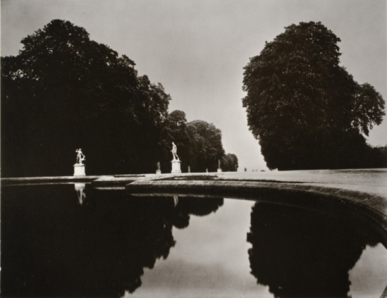 Eugene Atget, St. Cloud, 1920. Gelatin Silver print, 6 3/4 x 8 1/2 in. Museum purchase with funds given by Heidi Nitze (Class of 1956) and Phyllis Anina Nitze Thompson (Class of 1969), 1972.13.1