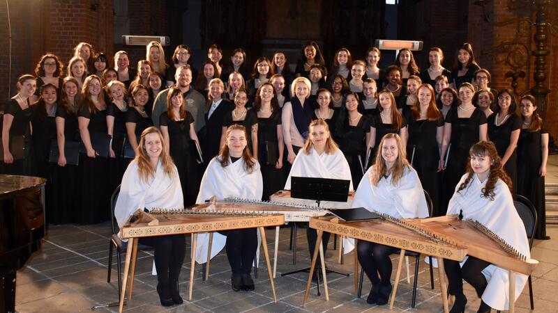 choir before a performance