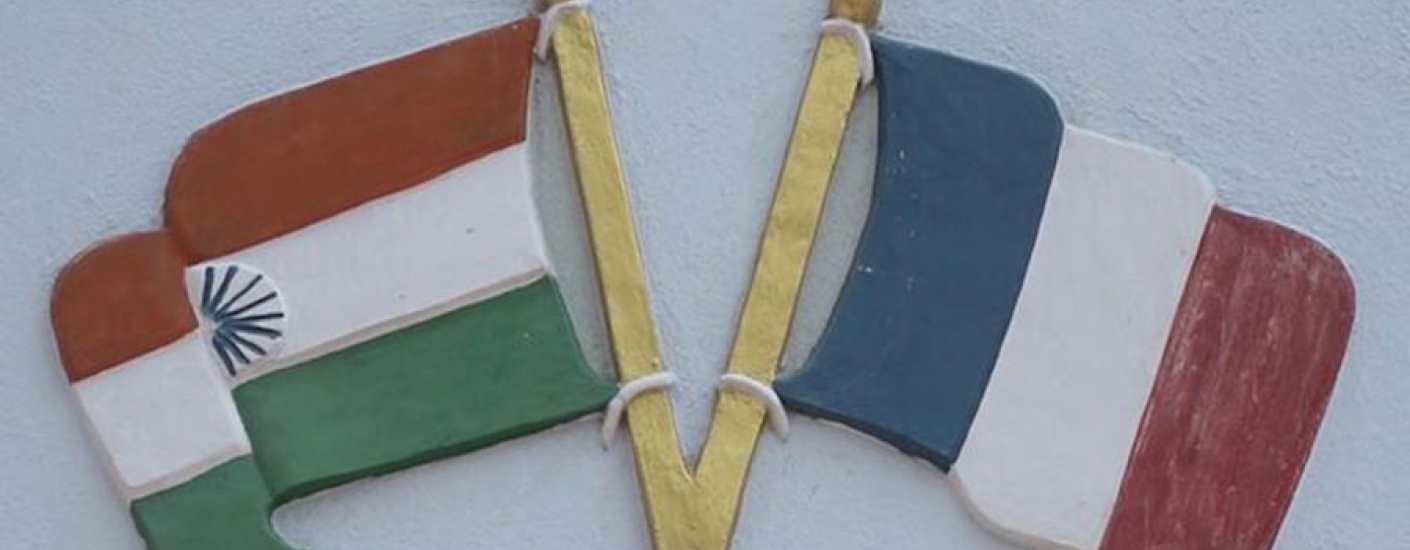 image of the Indian and French flags