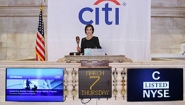 Liu with gavel at NYSE