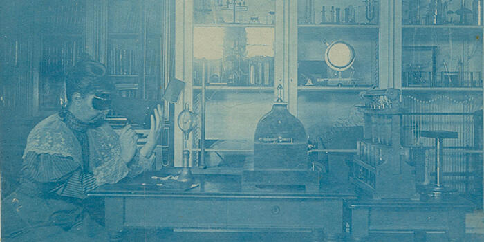 Sarah Frances Whiting (1847–1927) uses a fluoroscope to examine the bones in her hand in Wellesley College’s physics laboratory