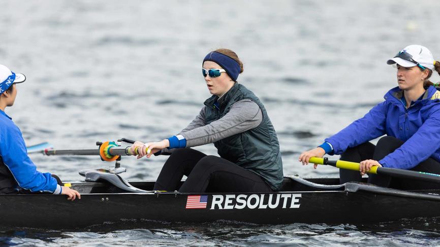 Frances Dingivan ’20 rower