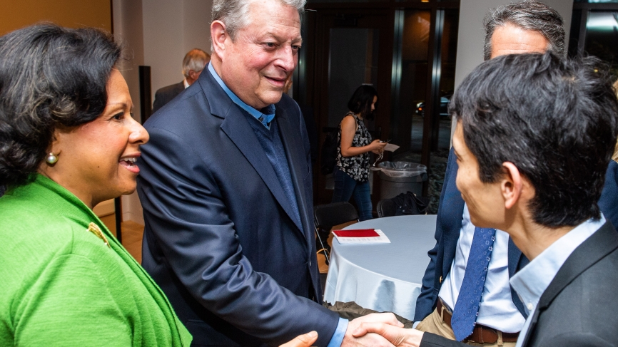 President Paula A Johnson and Yui Suzuki speak with Al Gore.