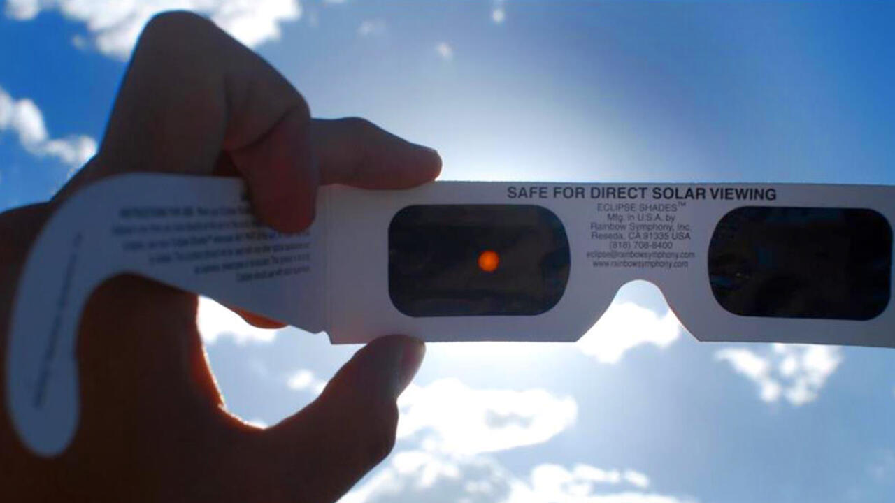 solar eclipse glasses