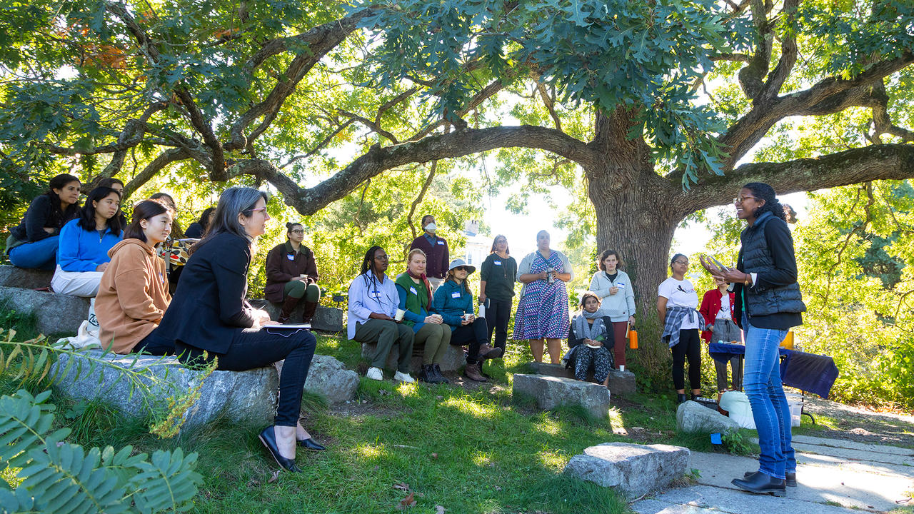 Courtney Streett ’09 gave a tour of the Edible Ecosystem Teaching Garden