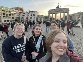 2023 Group at Brandenburg Gate